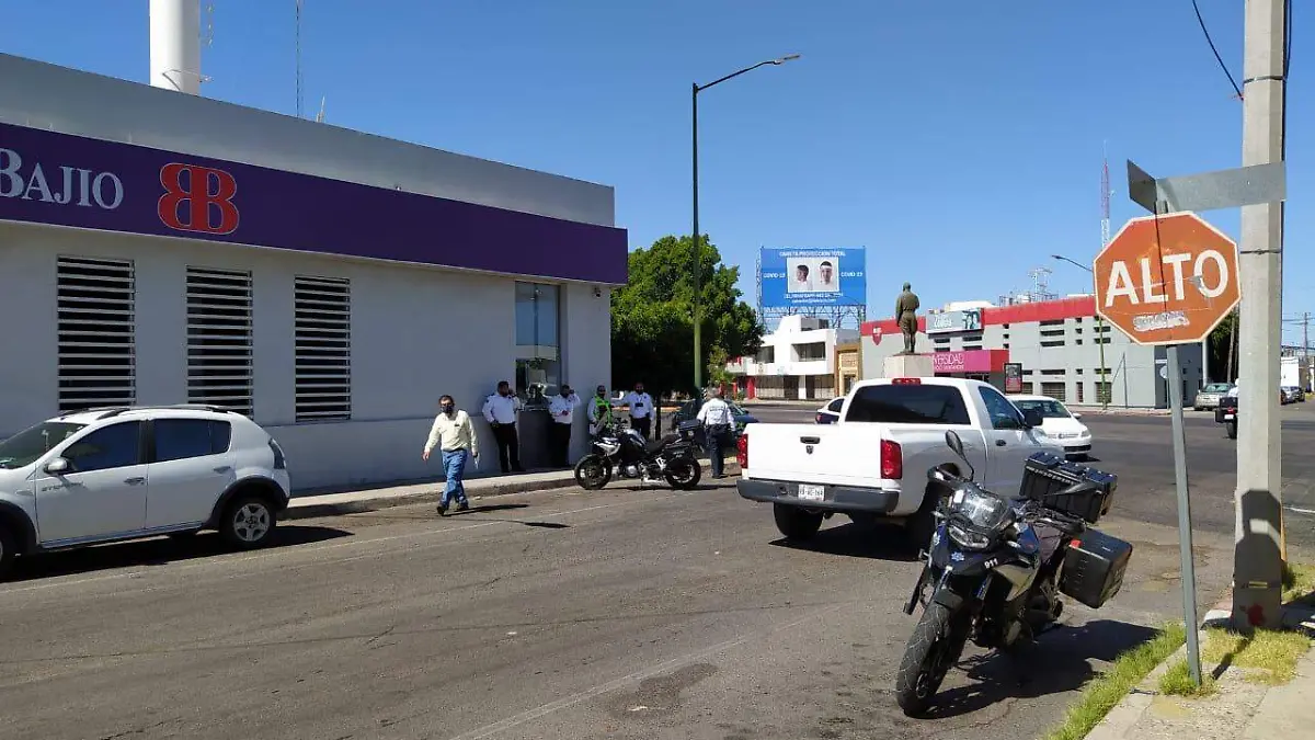 policía motorizado  (2)